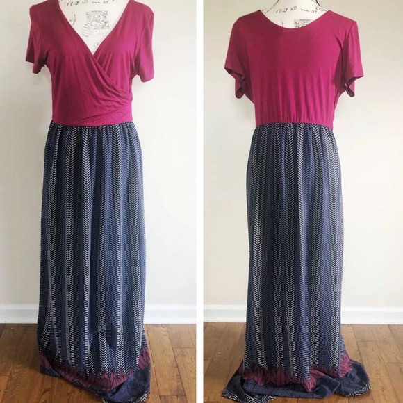 GILLI Faux Wrap Magenta Herringbone Print Maxi Dress - Picture 9 of 10